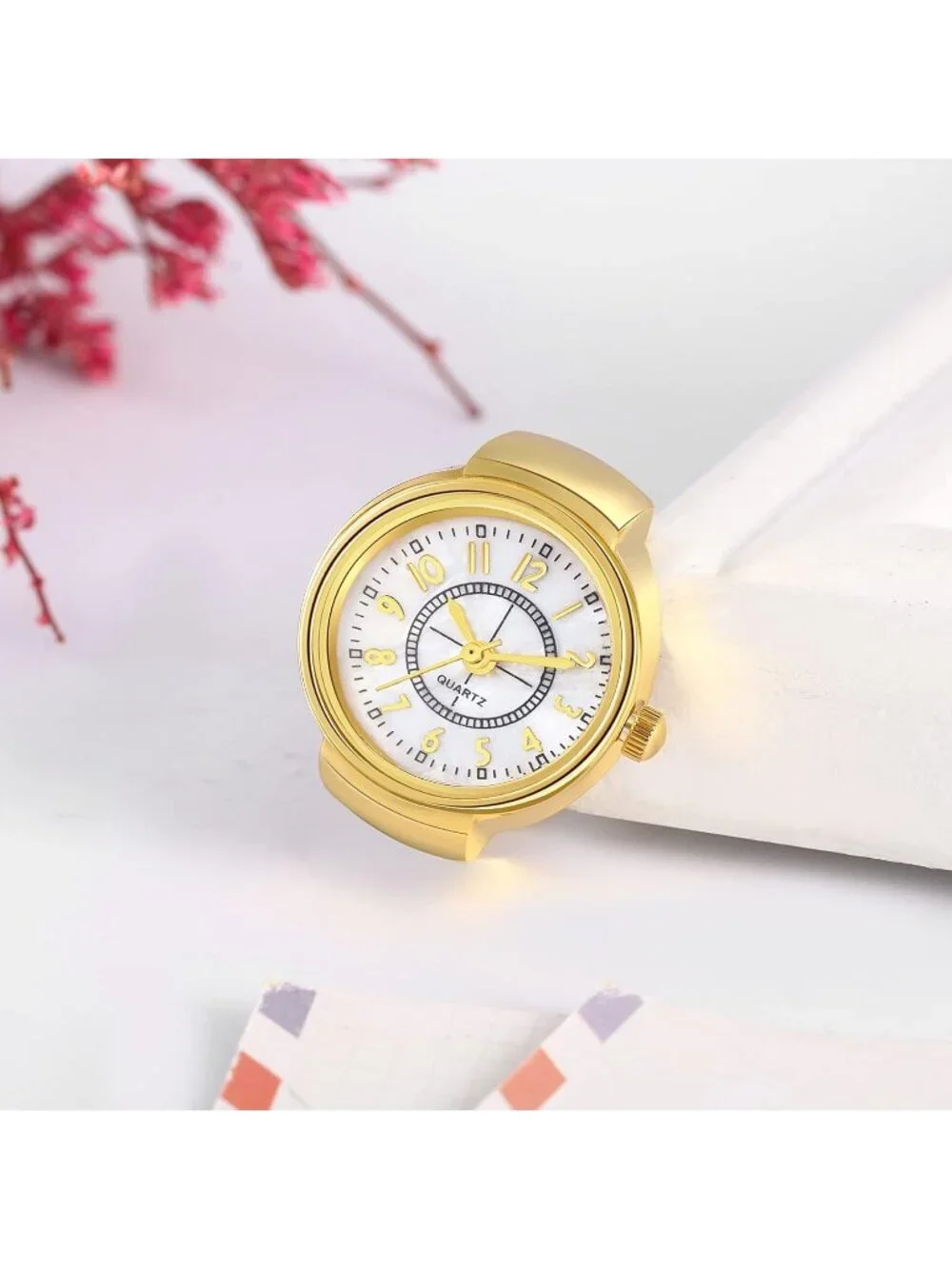 Women's Gold Scale Quartz Stretchy Band Elastic Simple Dial Finger Ring Watch